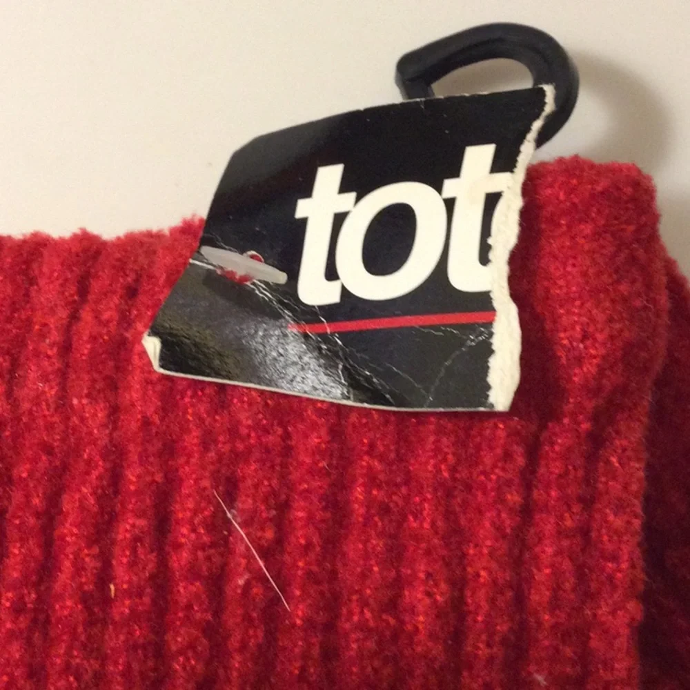 Vintage NWT Totes Red Knit Gloves - Cozy Winter Accessory
